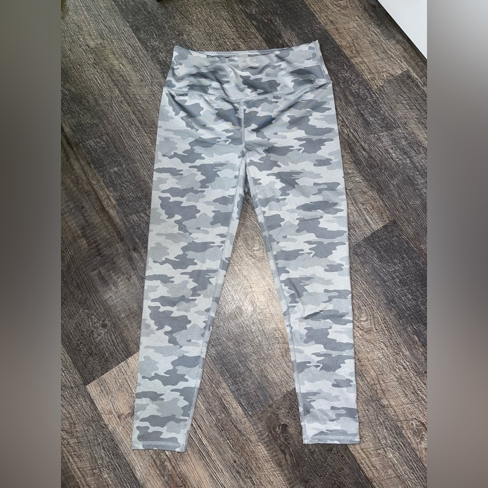 Gray camouflage leggings